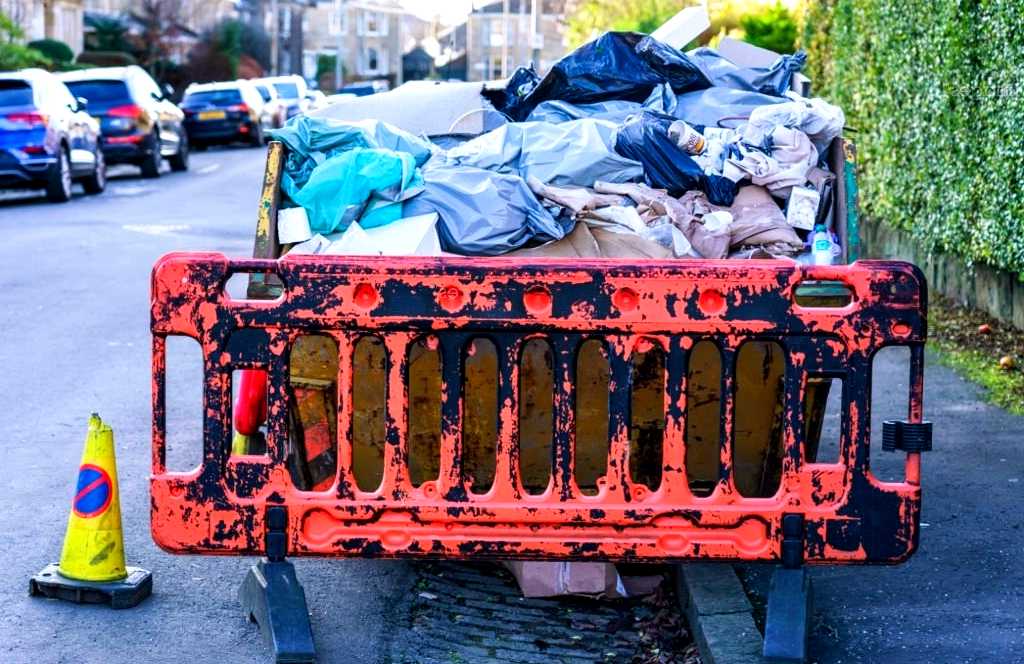 Rubbish Removal Services in Glympton